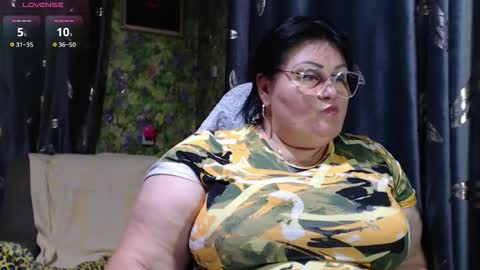 Snapshot of goddess57 chatting on 09/10/25, 09:04 Goddess online show from 09/10/25, 09:04