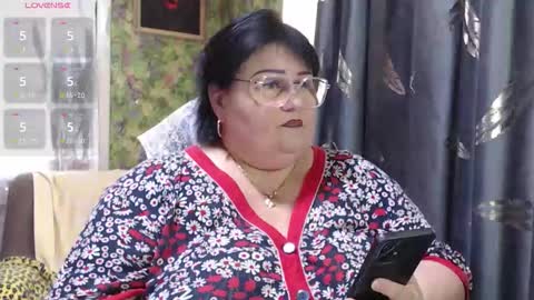 Snapshot of goddess57 chatting on 09/11/25, 10:48 Goddess online show from 09/11/25, 10:48