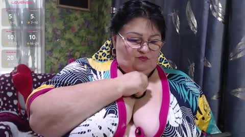 Snapshot of goddess57 chatting on 10/04/25, 07:50 Goddess online show from 10/04/25, 07:50