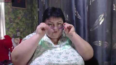 Snapshot of goddess57 chatting on 10/24/25, 09:06 Goddess online show from 10/24/25, 09:06