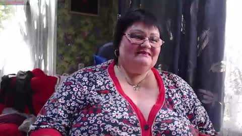 Snapshot of goddess57 chatting on 10/25/25, 08:11 Goddess online show from 10/25/25, 08:11