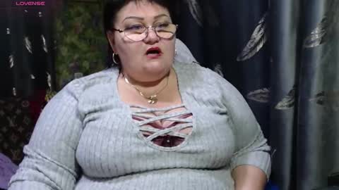 Snapshot of goddess57 chatting on 11/01/25, 11:12 Goddess online show from 11/01/25, 11:12