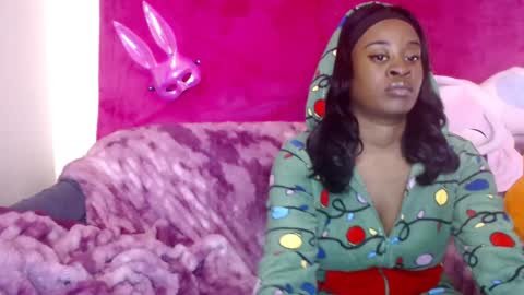 Snapshot of goddess_aaliyah chatting on 12/13/24, 12:50 goddess_aaliyah online show from 12/13/24, 12:50