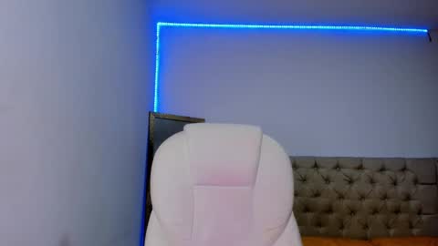 Ariluz online show from 12/21/24, 09:58