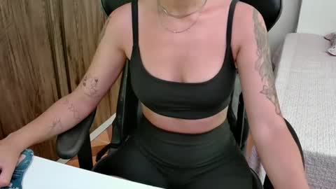 Snapshot of goddess_artemis_ chatting on 01/15/25, 07:34 Fauna online show from 01/15/25, 07:34