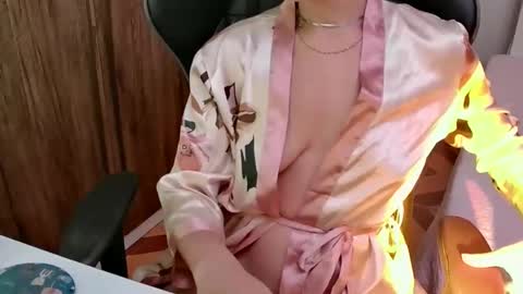 Snapshot of goddess_artemis_ chatting on 01/27/25, 11:00 Fauna online show from 01/27/25, 11:00