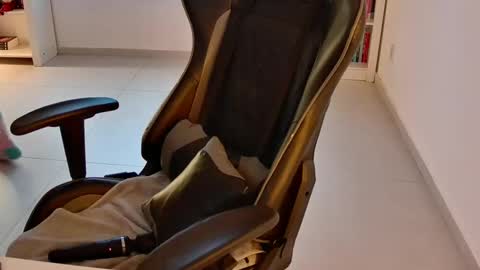 Snapshot of goddess_artemis_ chatting on 09/10/25, 08:31 Fauna online show from 09/10/25, 08:31