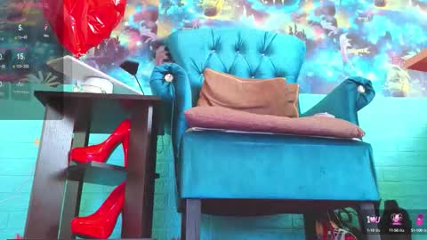 Snapshot of goddess_isabella11 chatting on 09/17/25, 03:52 Mrs. Isabella online show from 09/17/25, 03:52