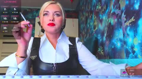 Snapshot of goddess_isabella11 chatting on 10/04/25, 04:10 Mrs. Isabella online show from 10/04/25, 04:10