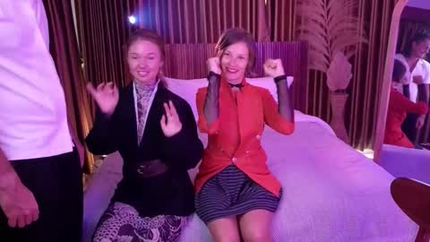   330 UTC2 girls   online show from 01/11/26, 04:28