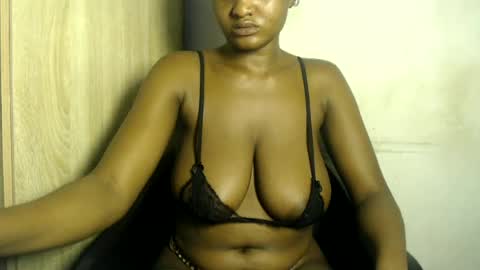 Snapshot of goddess_mellissa chatting on 07/08/26, 05:01 mellissa online show from 07/08/26, 05:01