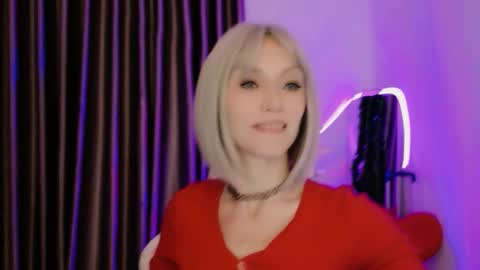 Snapshot of goddess_stars chatting on 01/19/26, 12:31 Katarina online show from 01/19/26, 12:31