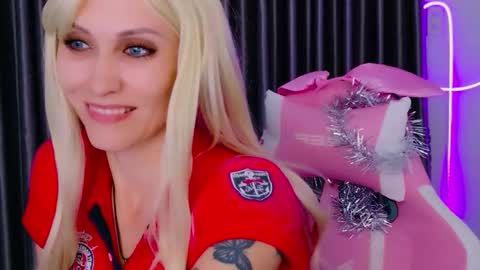 Snapshot of goddess_stars chatting on 02/05/26, 11:04 Katarina online show from 02/05/26, 11:04