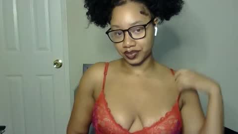 Snapshot of goddessdaisysky chatting on 10/24/25, 03:41 Goddess Daisy Sky online show from 10/24/25, 03:41