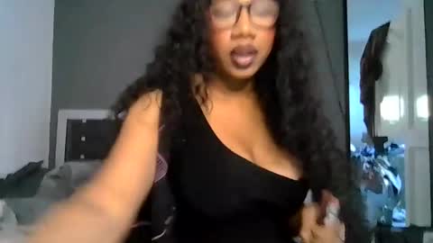 Snapshot of goddessdaisysky chatting on 03/08/26, 05:39 Goddess Daisy Sky online show from 03/08/26, 05:39