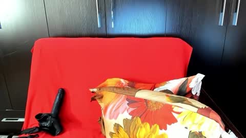 Snapshot of goddessemily_ chatting on 06/30/26, 04:02 goddessemily_ online show from 06/30/26, 04:02
