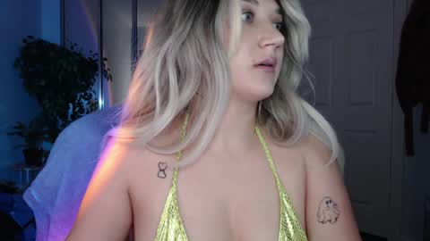 Snapshot of goddessemmy chatting on 05/16/26, 05:26 Goddess Emmy online show from 05/16/26, 05:26