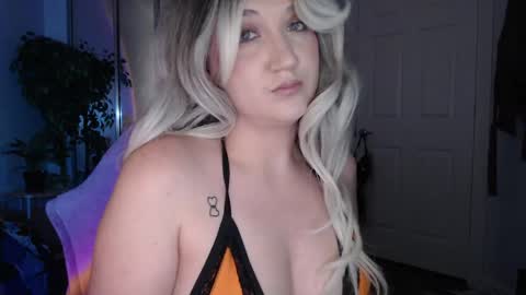 Snapshot of goddessemmy chatting on 05/19/26, 03:13 Goddess Emmy online show from 05/19/26, 03:13