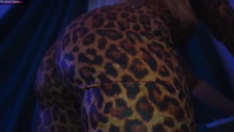 MesmErisse online show from 10/01/25, 05:13