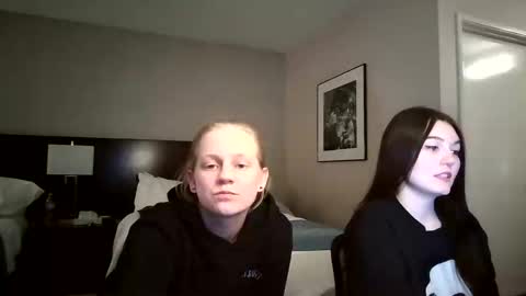 feyaa22 online show from 02/13/26, 04:08