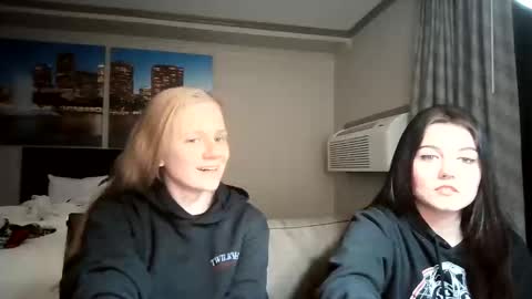 feyaa22 online show from 02/16/26, 02:51