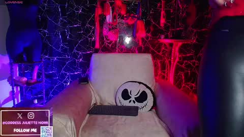 Goddes Juliette Noiir online show from 04/17/26, 11:02
