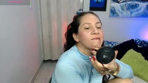  Naih Reyes online show from 03/24/26, 05:12