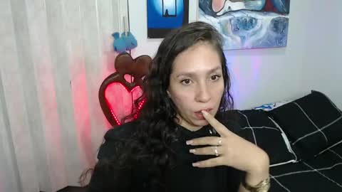  Naih Reyes online show from 05/28/26, 03:04