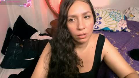 Naih Reyes online show from 06/05/26, 05:14