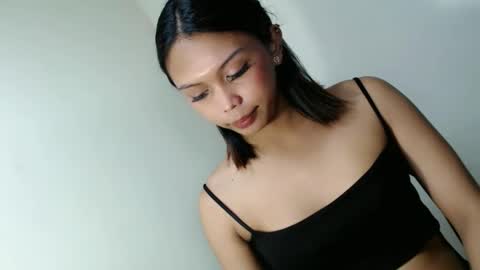 Snapshot of goddessofdesire_ chatting on 04/30/26, 08:57 MISS LOVELY online show from 04/30/26, 08:57