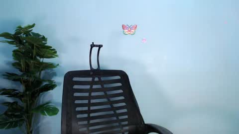 Snapshot of goddessoflostxx chatting on 07/11/26, 10:51 JENNIFER online show from 07/11/26, 10:51