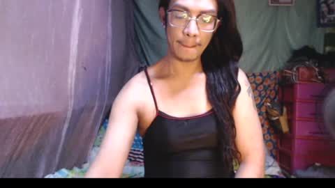 KENNY DOLL online show from 04/12/26, 05:56