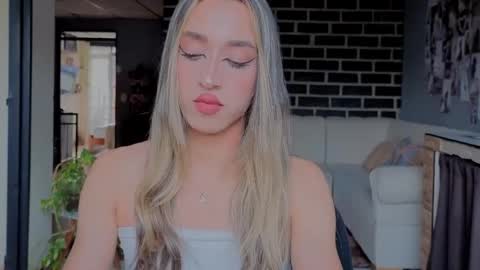 goddivaa online show from 04/14/26, 09:43