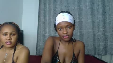 Snapshot of godess_lunah chatting on 05/19/26, 06:25 godess_lunah online show from 05/19/26, 06:25