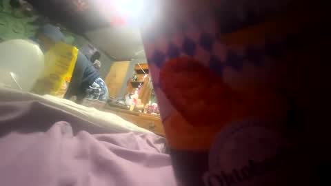 Snapshot of godgivenclimaxzz chatting on 12/26/24, 11:21 SirCumzalottt online show from 12/26/24, 11:21