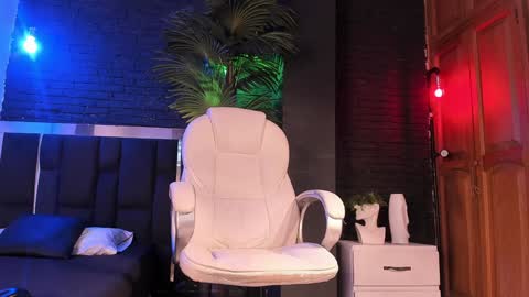 HUAN online show from 01/11/25, 05:41