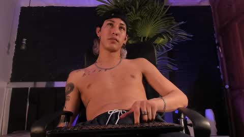 HUAN online show from 03/04/25, 02:17