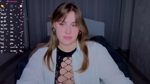 Snapshot of goga_li chatting on 09/11/25, 05:02 Lilya online show from 09/11/25, 05:02