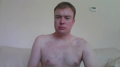 Snapshot of gogo12104 chatting on 05/01/26, 01:59 jme online show from 05/01/26, 01:59
