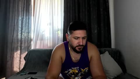 gold_alpha_boy online show from 10/10/25, 08:46