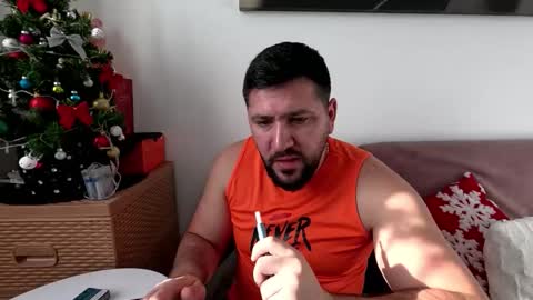 gold_alpha_boy online show from 12/19/25, 10:33