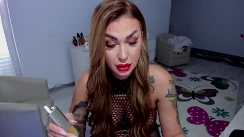 Snapshot of golddivine00 chatting on 01/26/25, 09:19 Nicole.. online show from 01/26/25, 09:19