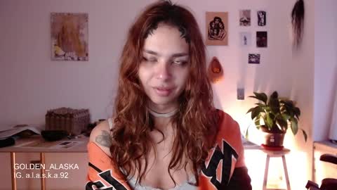 Snapshot of golden_alaska chatting on 02/09/25, 10:54 Alaska online show from 02/09/25, 10:54