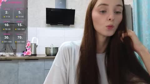 Snapshot of golden_bag chatting on 09/11/25, 08:31 Jess online show from 09/11/25, 08:31