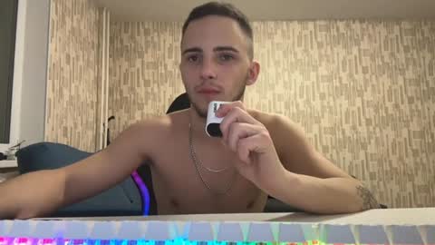 Golden boyyy21 online show from 02/02/25, 05:15