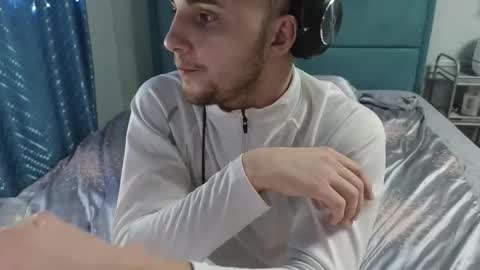 Golden boyyy21 online show from 02/15/26, 10:06