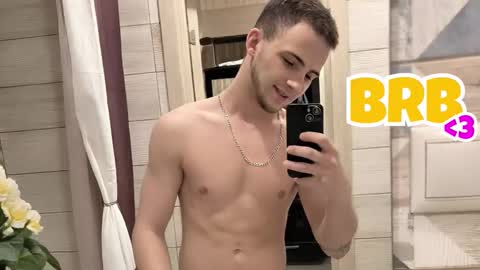 Golden boyyy21 online show from 03/12/26, 07:58