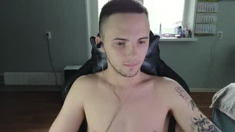 Golden boyyy21 online show from 05/25/26, 05:35