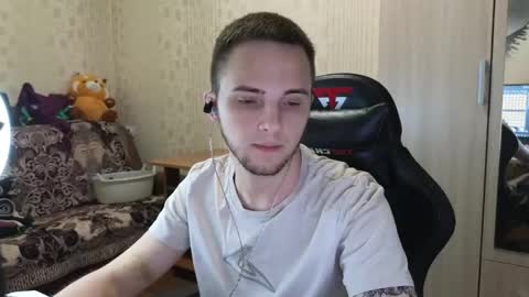 Golden boyyy21 online show from 06/06/26, 10:58