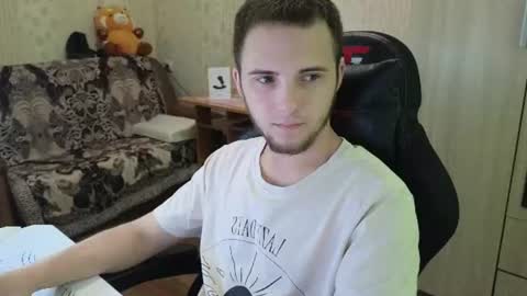 Golden boyyy21 online show from 06/23/26, 08:45